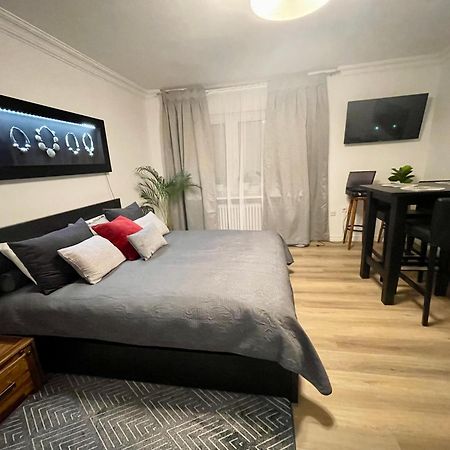 Tunnel Apartment - Nordbahntrasse, Kontaktloser Self-Check-In, Netflix Wuppertal Zewnętrze zdjęcie
