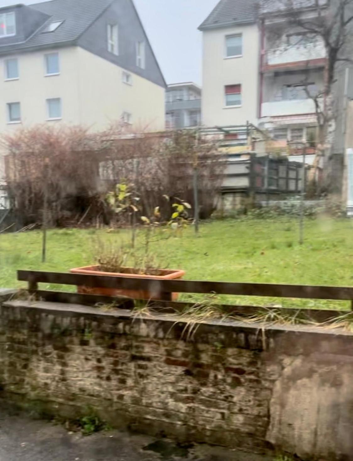 Tunnel Apartment - Nordbahntrasse, Kontaktloser Self-Check-In, Netflix Wuppertal Zewnętrze zdjęcie