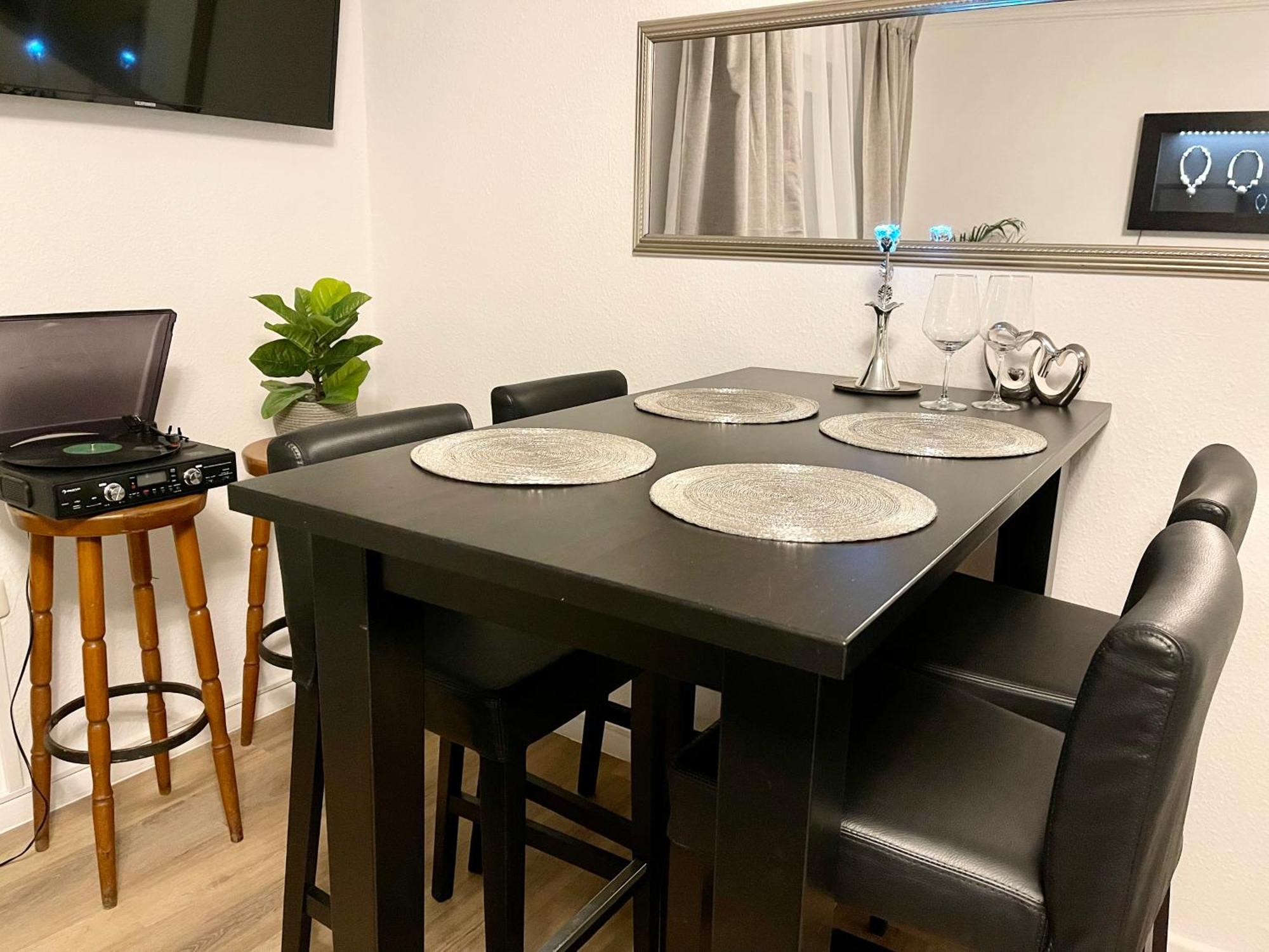 Tunnel Apartment - Nordbahntrasse, Kontaktloser Self-Check-In, Netflix Wuppertal Zewnętrze zdjęcie
