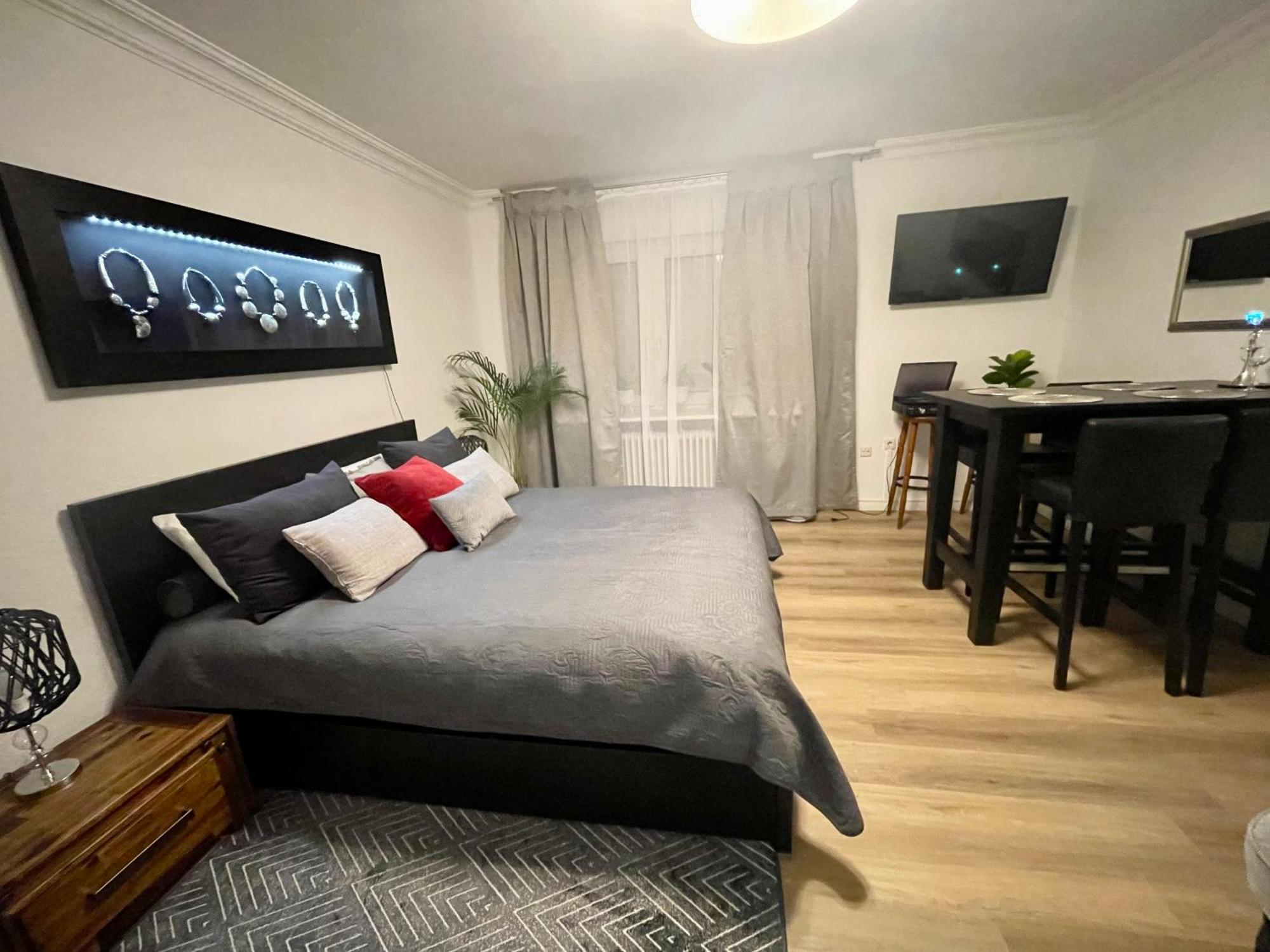Tunnel Apartment - Nordbahntrasse, Kontaktloser Self-Check-In, Netflix Wuppertal Zewnętrze zdjęcie
